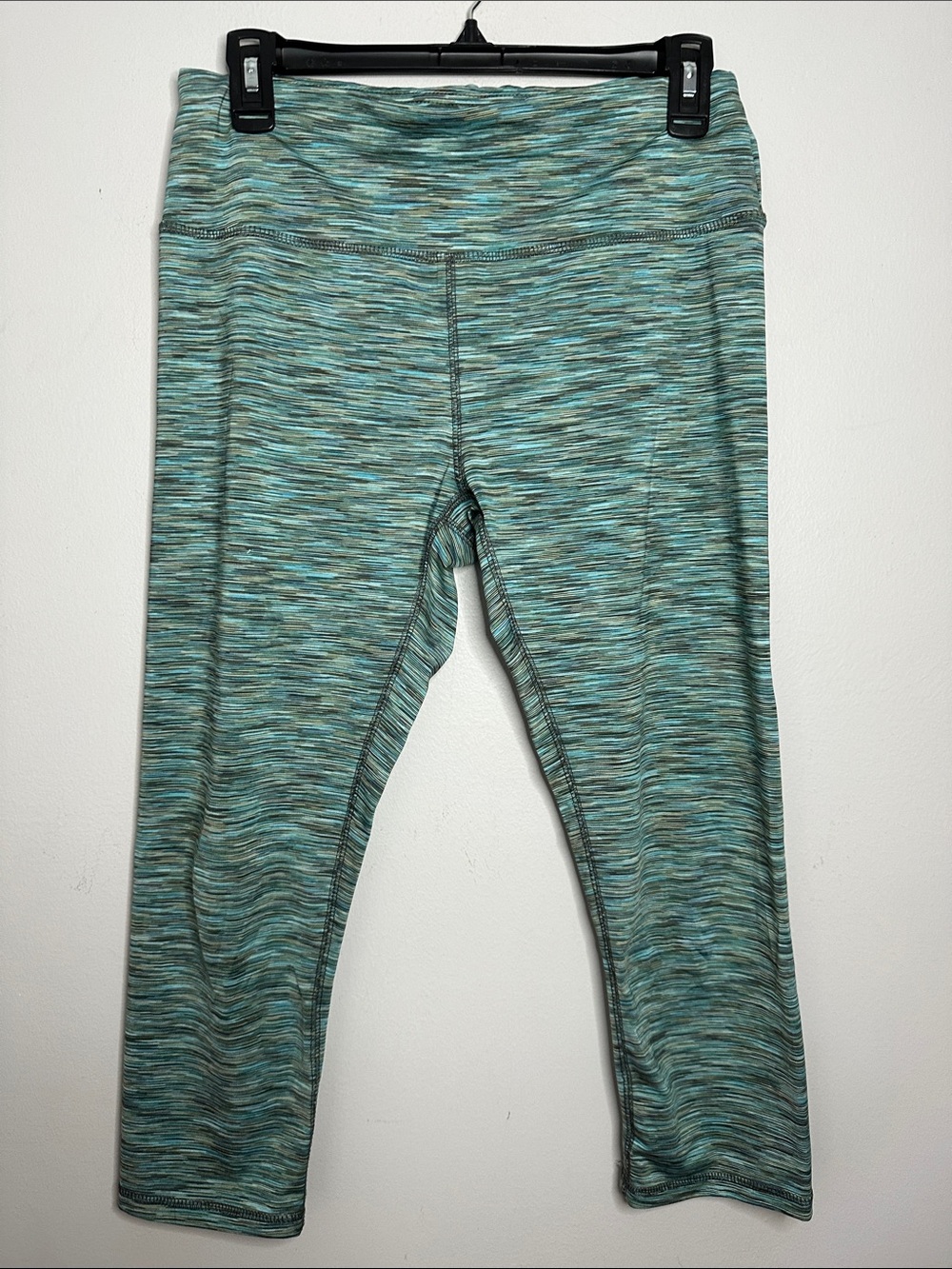 Teal Space-Dye Active Capri Leggings size M
